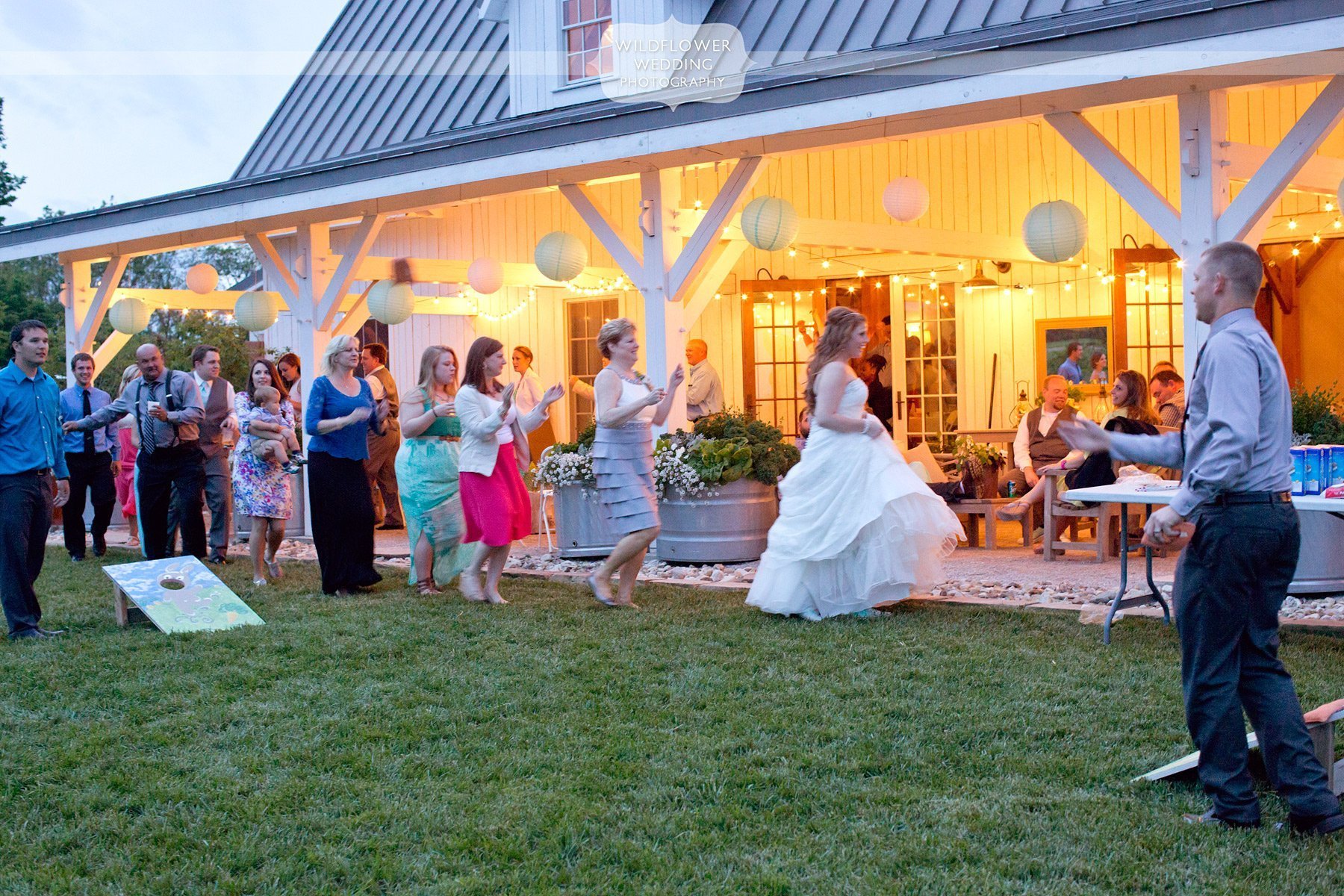 outdoor-barn-wedding-mo-65