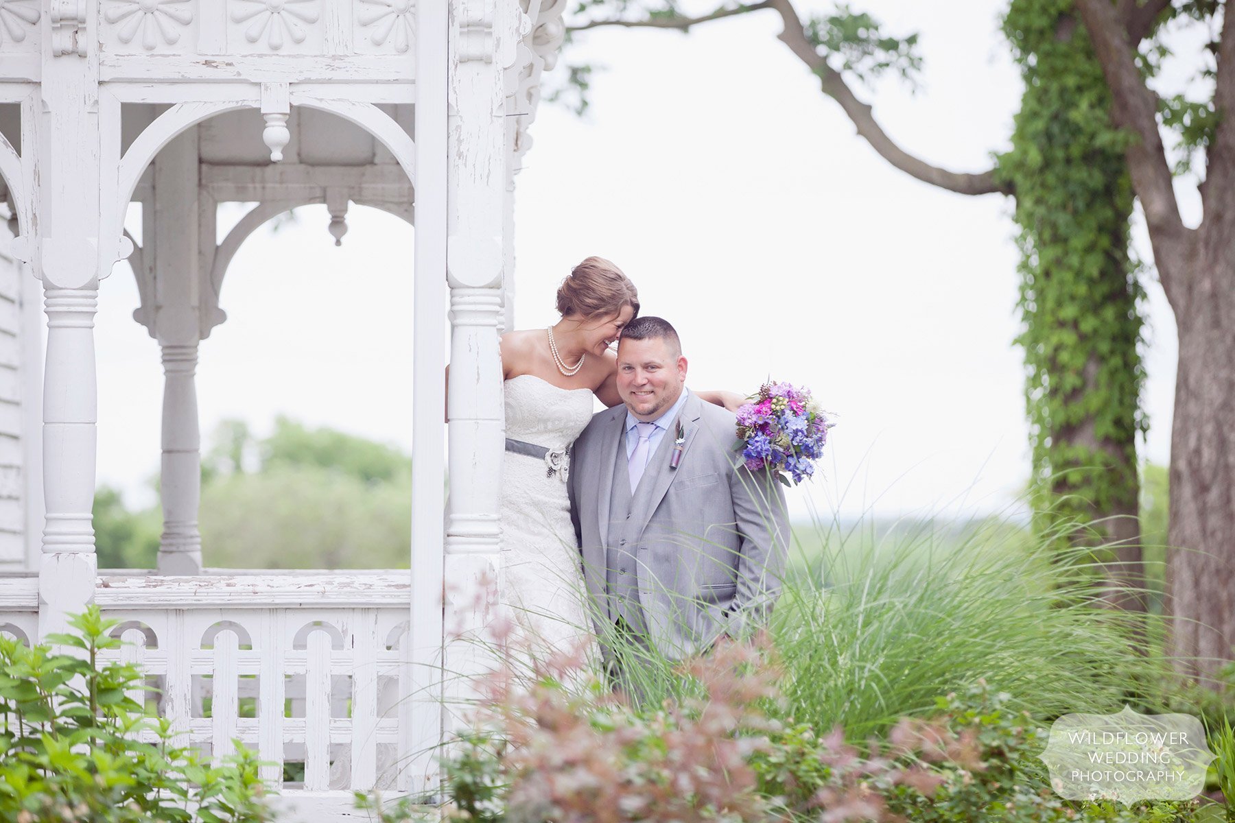 Rustic Farm Wedding Ceremony in Mid-Missouri – Heidi & Jeff