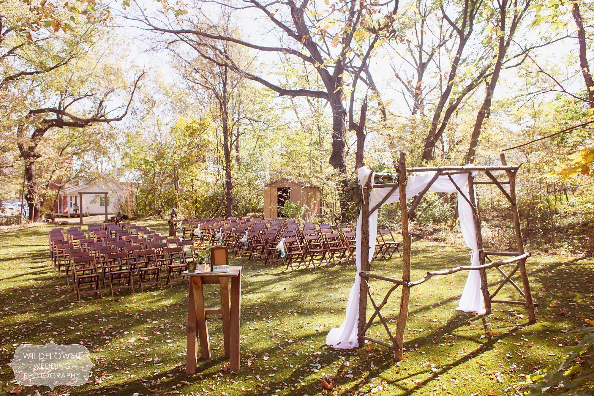 Rustic outdoor ceremony location at the Schwinn Produce Farm venue just north of KC.