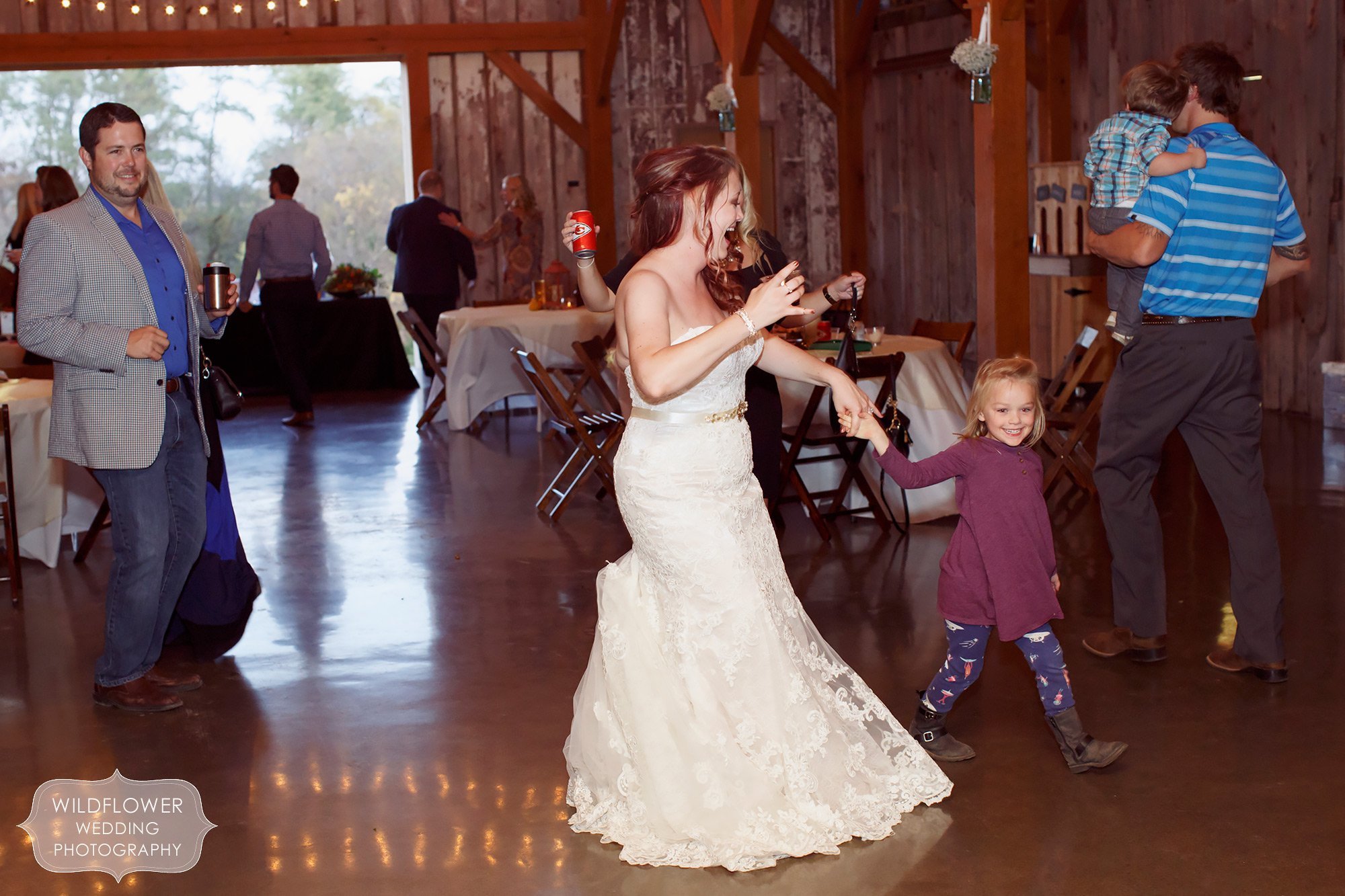 schwinn-produce-farm-fall-wedding-bride-dancing