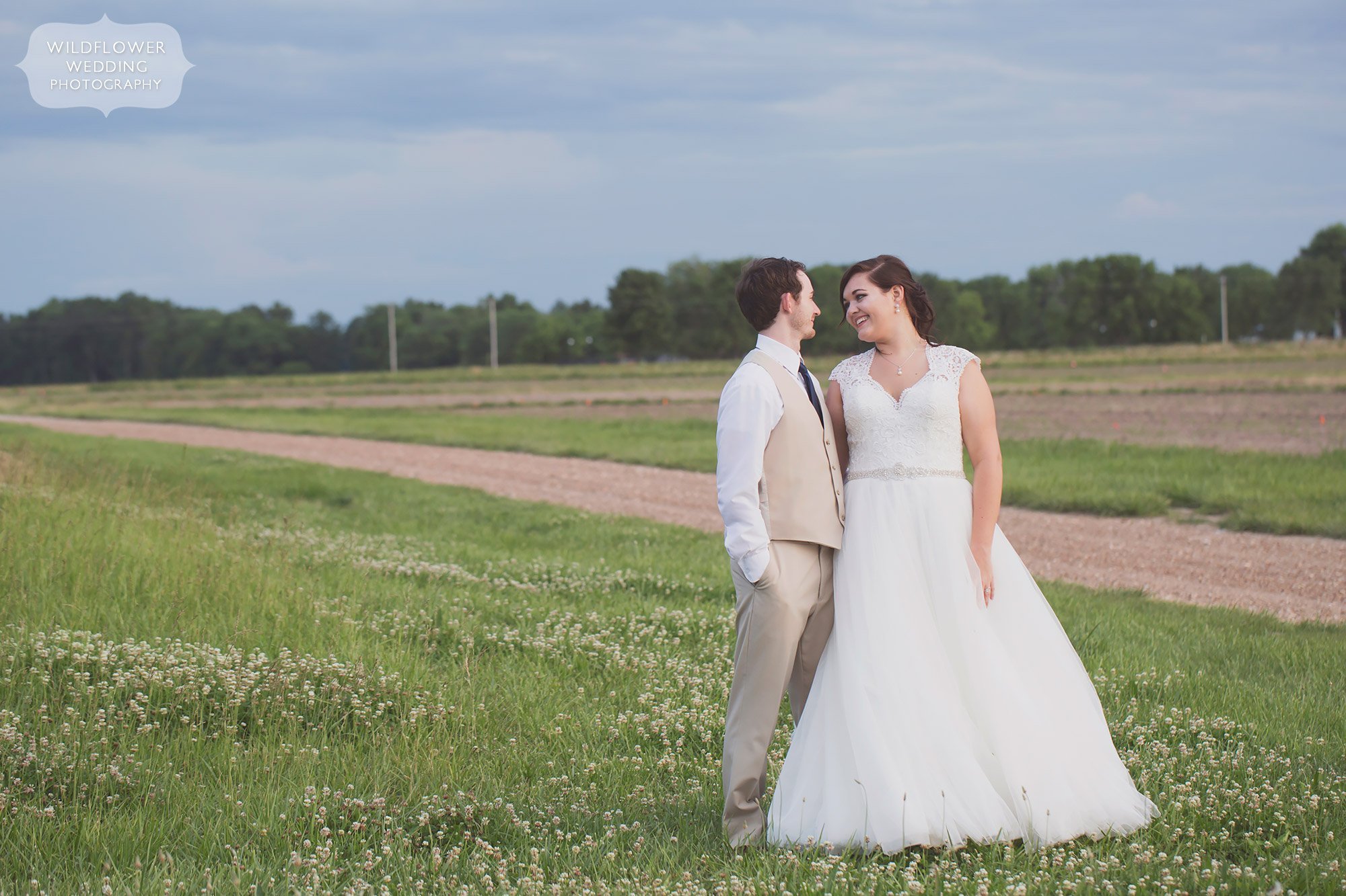 Bradford Farm Country Wedding – Alyssa & Zack