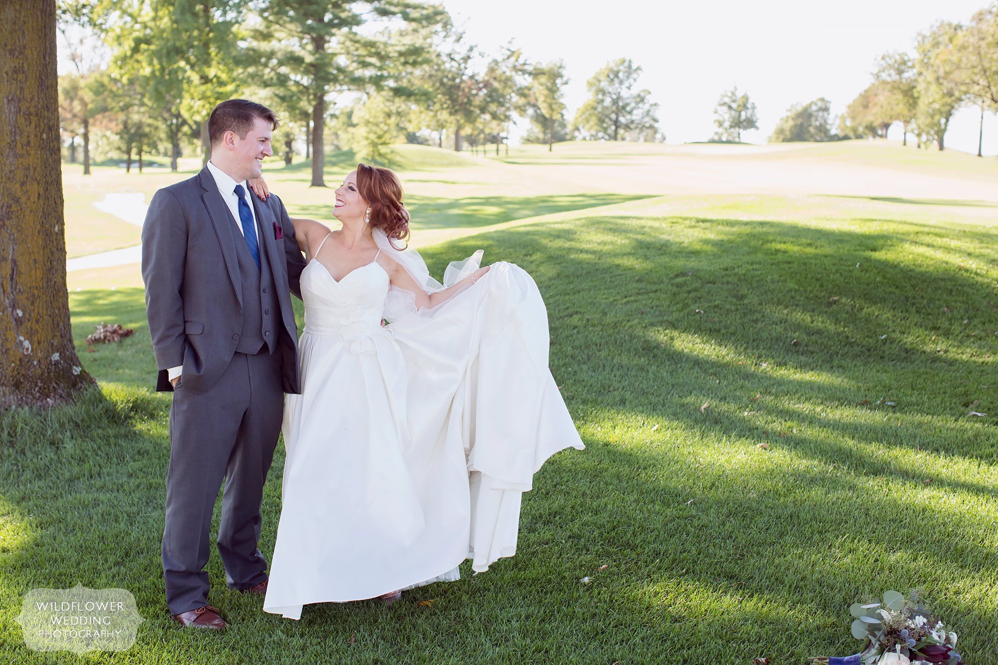 Jefferson City Country Club outdoor wedding in MO.