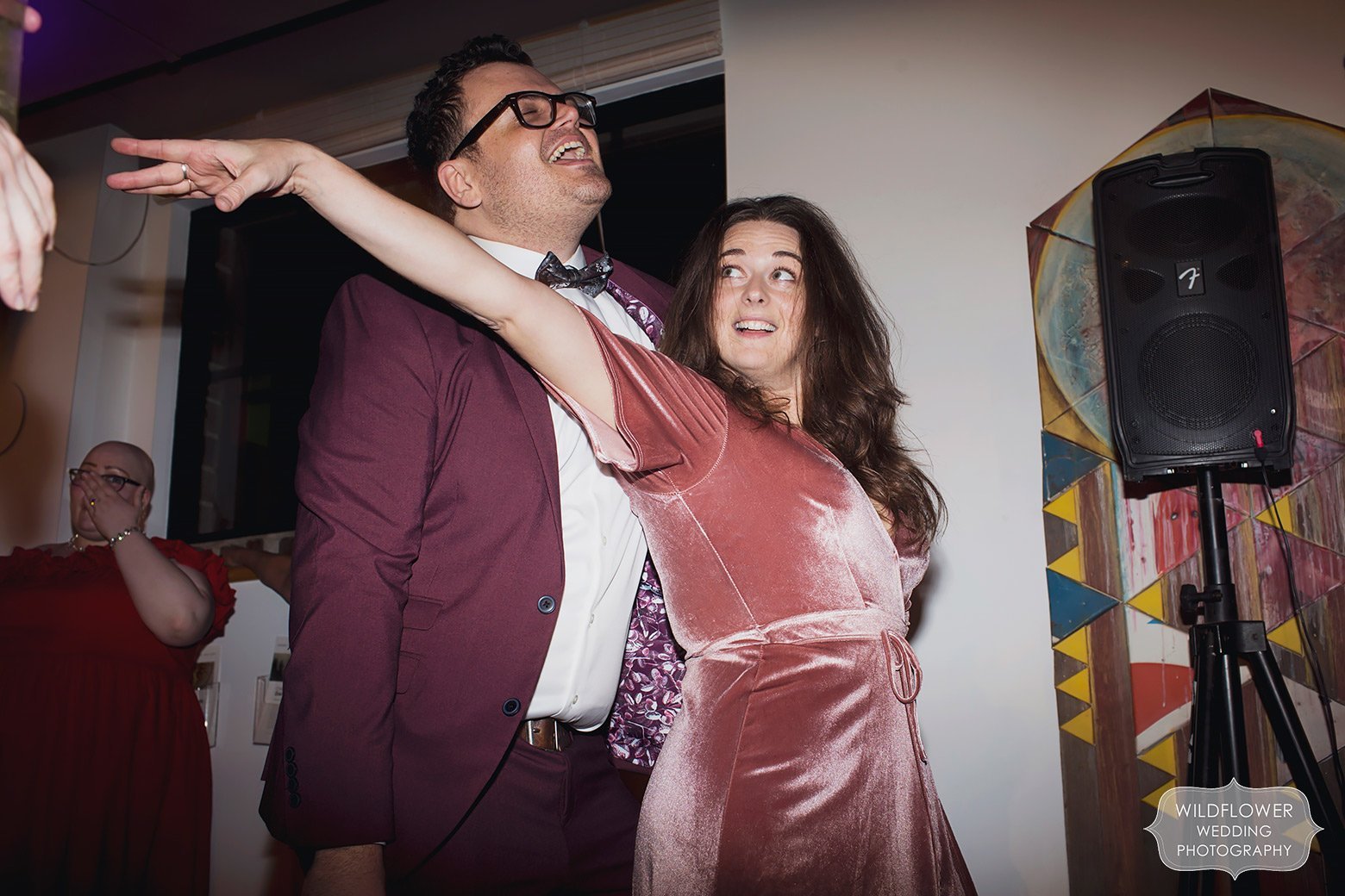 Hilarious dance off between groom and guest at Sager Braudis gallery.