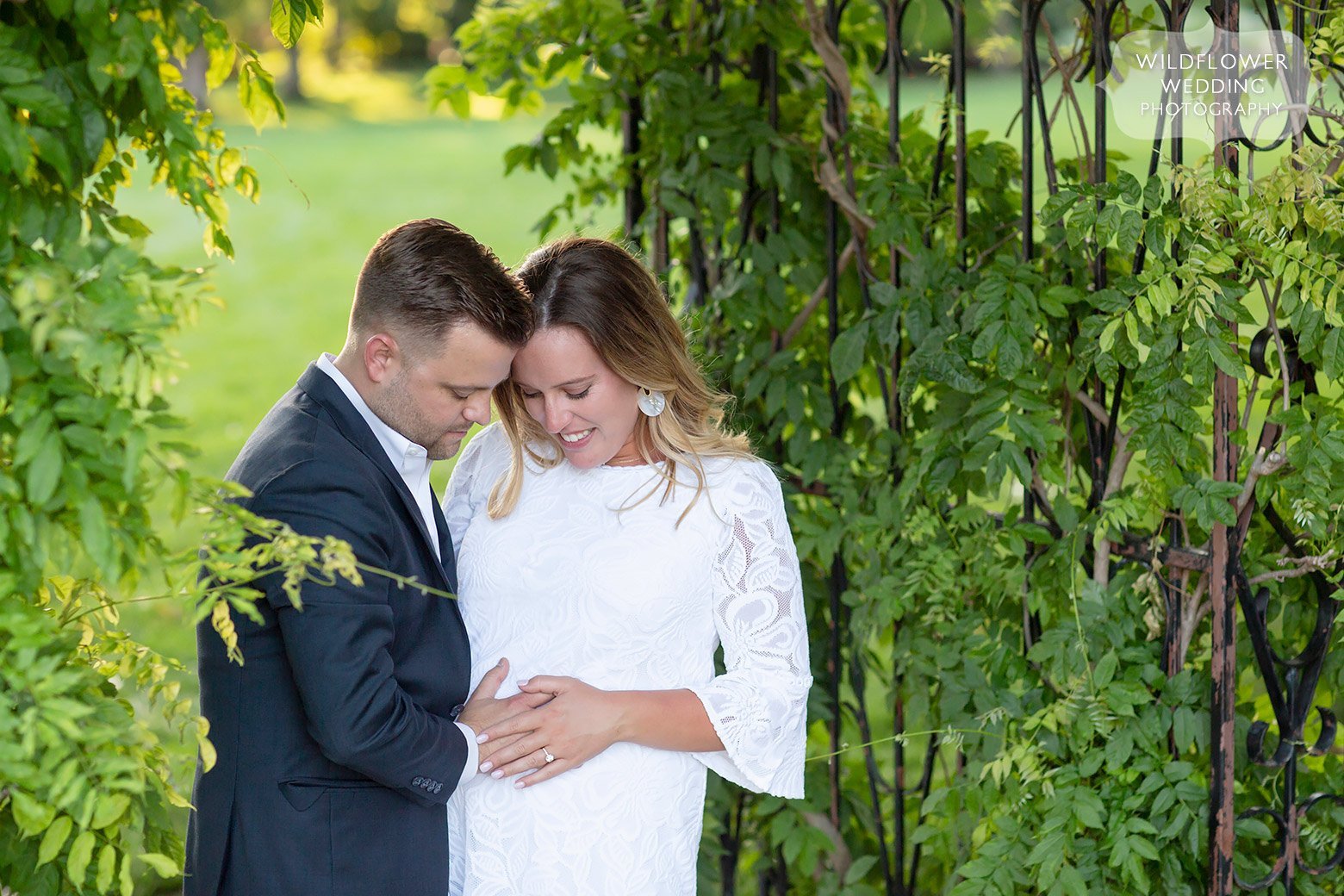 Outdoor maternity photographer in Columbia, MO.